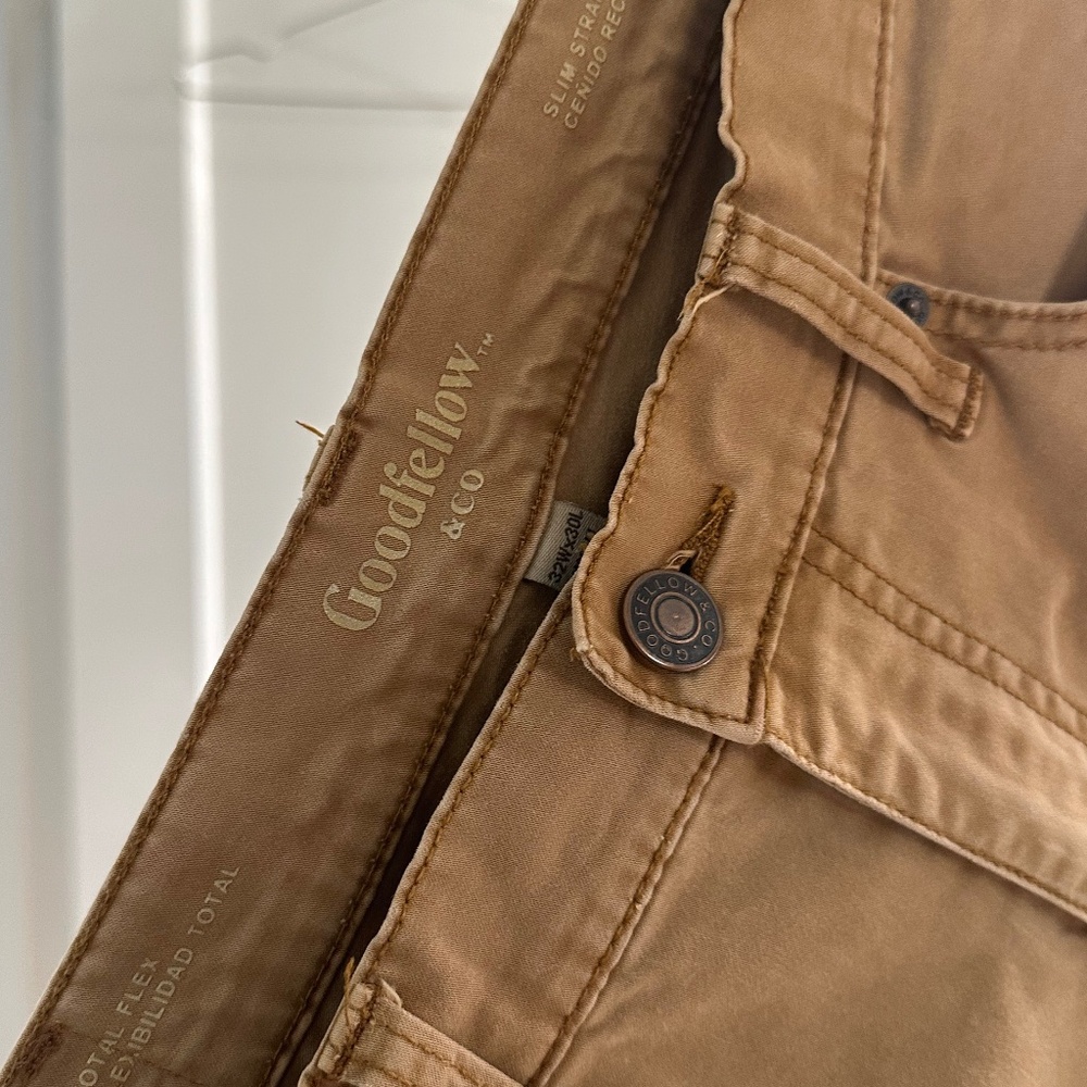 GoodFellow & Co. Mens lightweight Khaki Pants